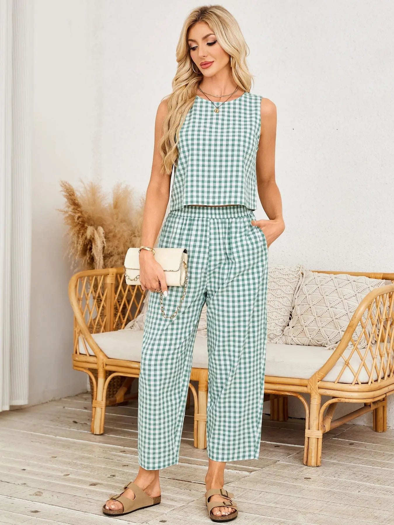 Limited time sale🔥Women's Gingham Sleeveless Tank Top & Barrel Pants Set