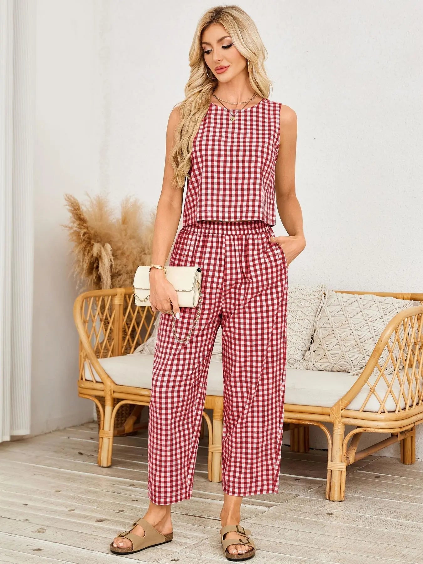 Limited time sale🔥Women's Gingham Sleeveless Tank Top & Barrel Pants Set