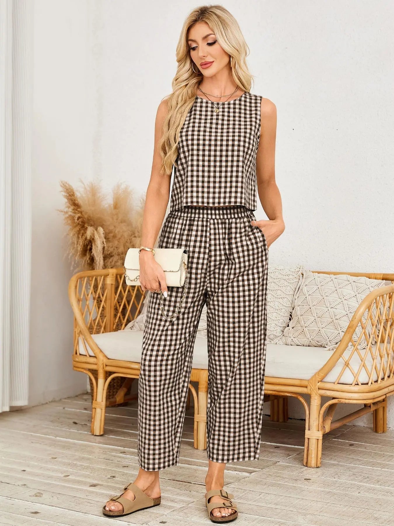 Limited time sale🔥Women's Gingham Sleeveless Tank Top & Barrel Pants Set
